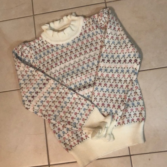 Cute sweater.c - Picture 3 of 3